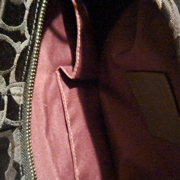 Authentic Coach handbag - Picture 8 of 10